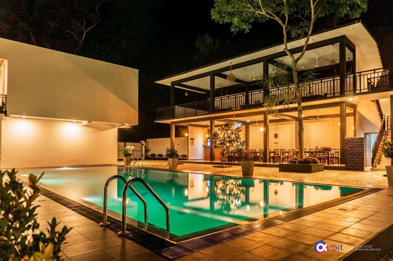 The Grand Pearl Resort Monaragala ภายนอก รูปภาพ